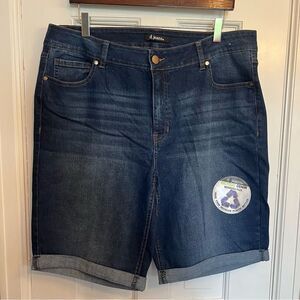 d. jeans Women's Bermuda Jean Shorts